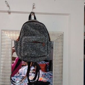 💜 3/$15💜American Eagle Outfitters Silver Sparkle Mini Backpack💜